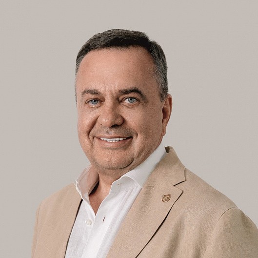 Игорь Огурцов